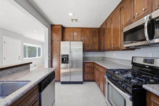 2101 Minoru Drive, Altadena, CA 91001