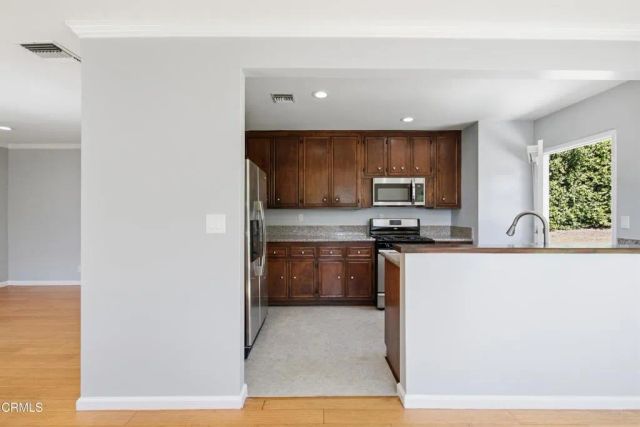 2101 Minoru Drive, Altadena, CA 91001