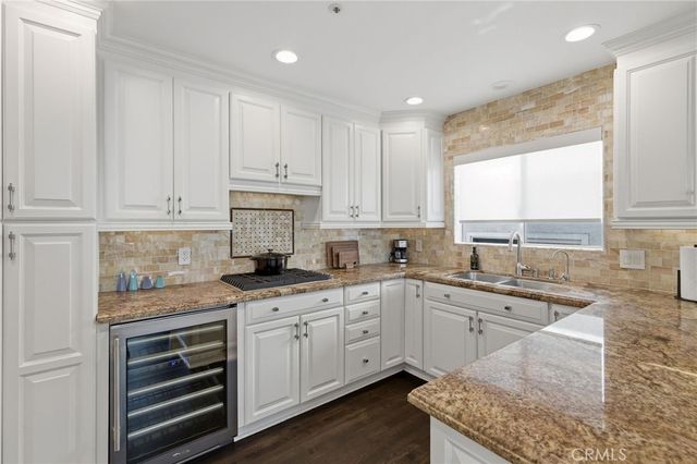 720 Manhattan Beach Boulevard, Manhattan Beach, CA 90266