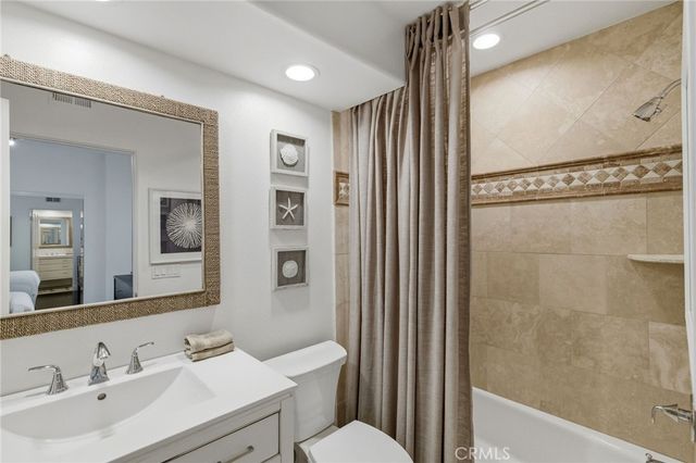720 Manhattan Beach Boulevard, Manhattan Beach, CA 90266