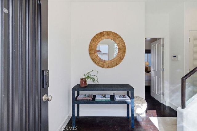 720 Manhattan Beach Boulevard, Manhattan Beach, CA 90266