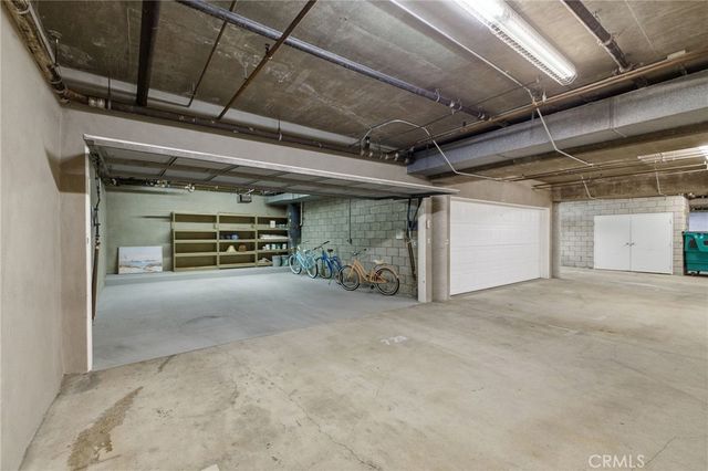 720 Manhattan Beach Boulevard, Manhattan Beach, CA 90266