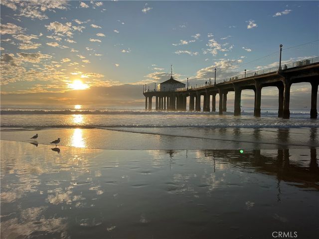 720 Manhattan Beach Boulevard, Manhattan Beach, CA 90266