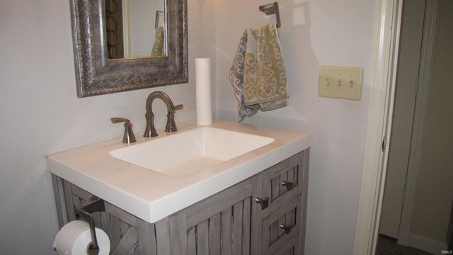 4207 Foxcroft Way, Evansville, IN 47715