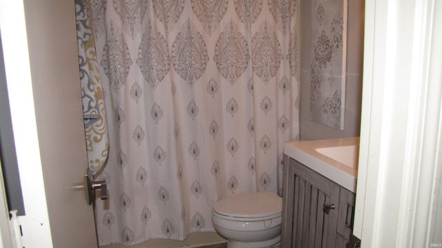 4207 Foxcroft Way, Evansville, IN 47715