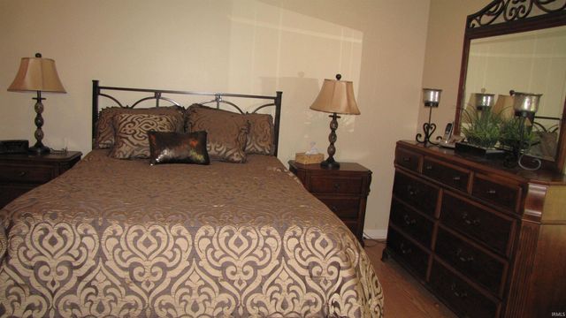 4207 Foxcroft Way, Evansville, IN 47715