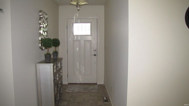 4207 Foxcroft Way, Evansville, IN 47715