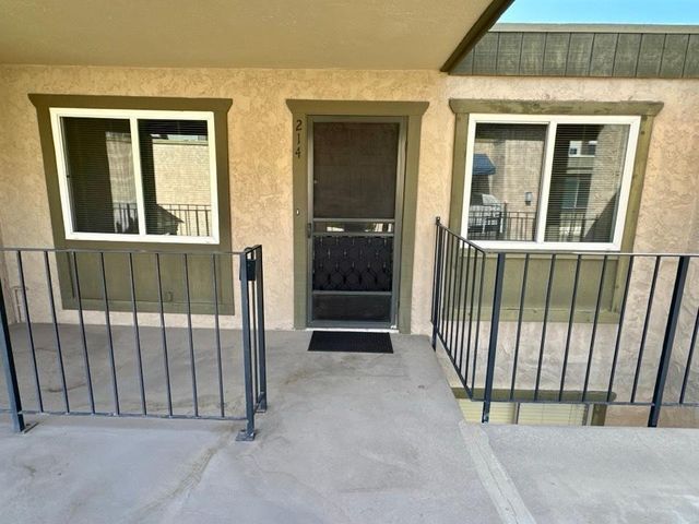 2228 E Campbell Avenue 214, Phoenix, AZ 85016