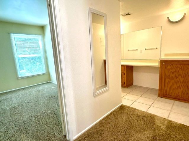 2228 E Campbell Avenue 214, Phoenix, AZ 85016