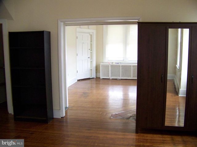 5500 N MARSHALL ST, Philadelphia, PA 19120