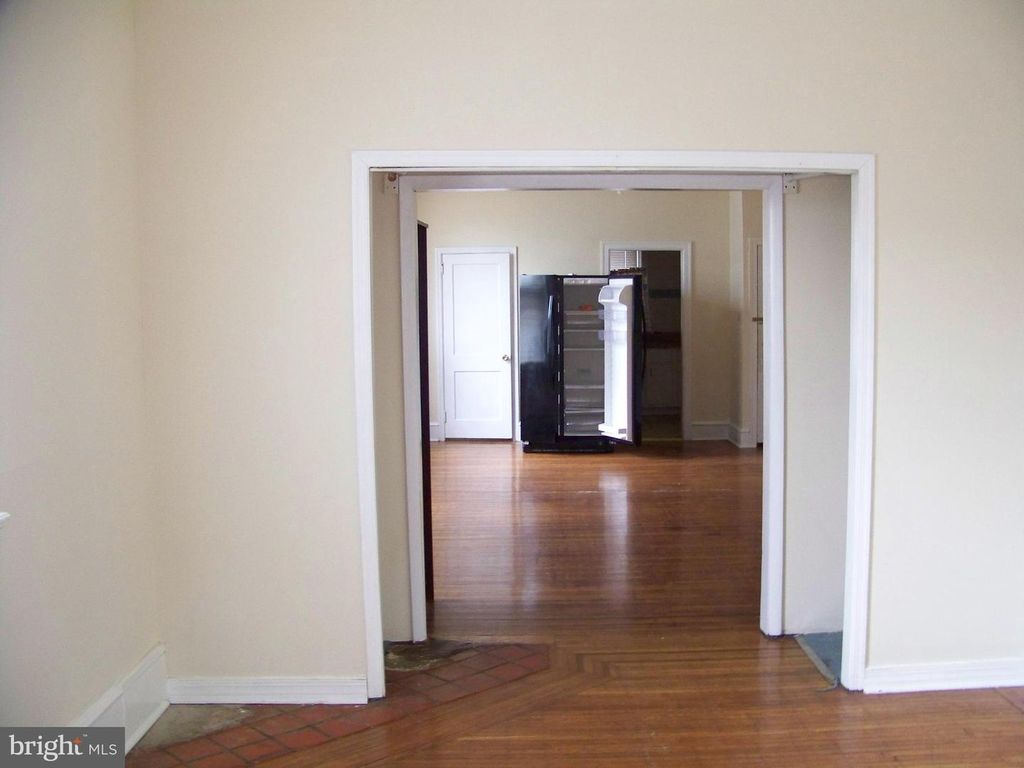 5500 N MARSHALL ST, Philadelphia, PA 19120