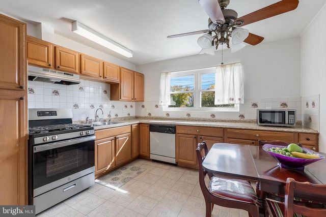 121 JASPER PL, Alexandria, VA 22304