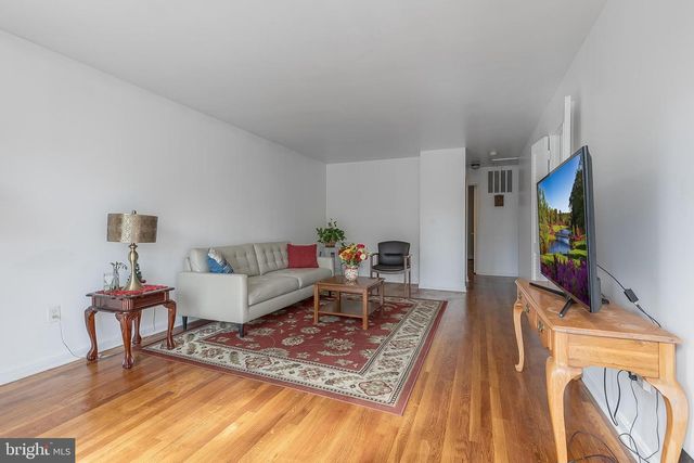 121 JASPER PL, Alexandria, VA 22304