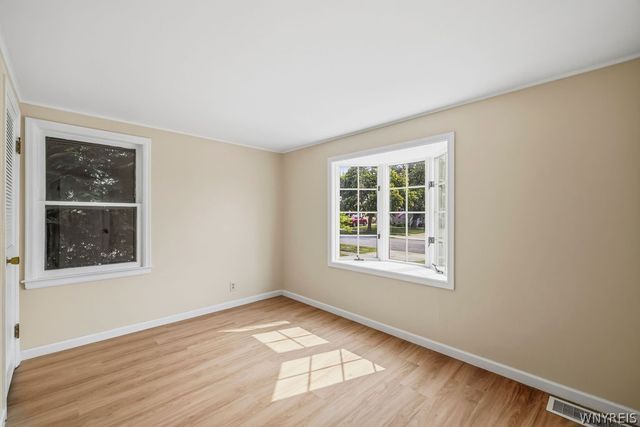67 Elaine Court, Cheektowaga, NY 14225