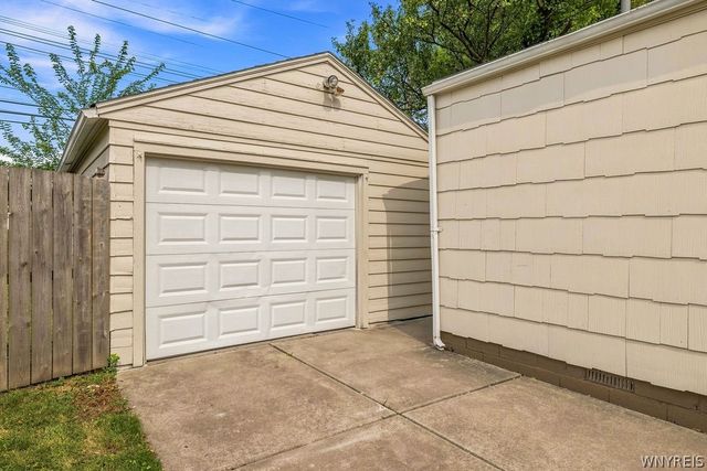 67 Elaine Court, Cheektowaga, NY 14225