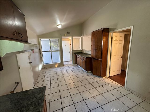 18710 Kimbrough Street, Canyon Country, CA 91351