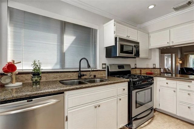 23943 Arroyo Park Drive 187, Valencia, CA 91355