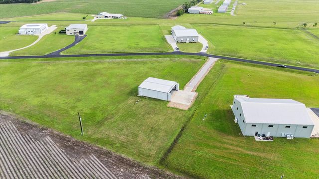 7736 Meteor Drive, Sealy, TX 77474