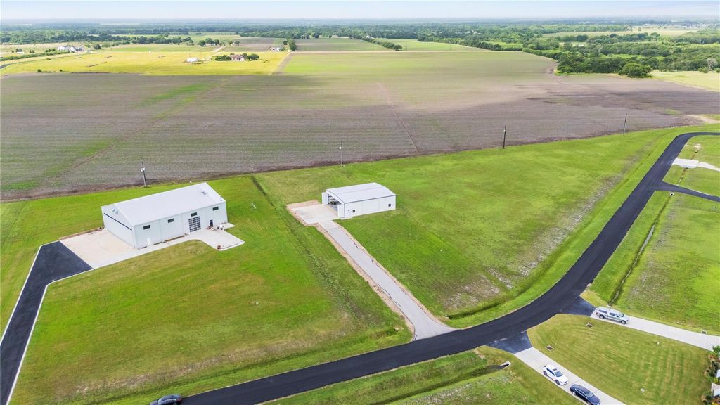 7736 Meteor Drive, Sealy, TX 77474