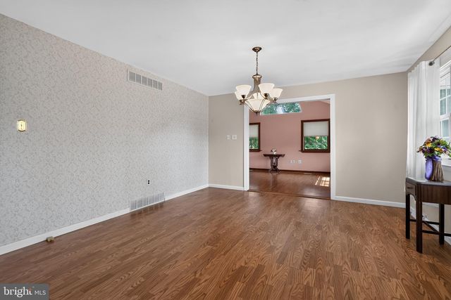 345 RIDGE AVE, Blackwood, NJ 08012
