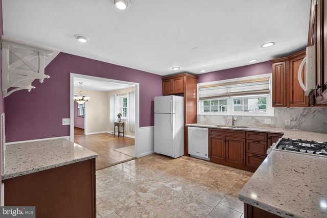 345 RIDGE AVE, Blackwood, NJ 08012