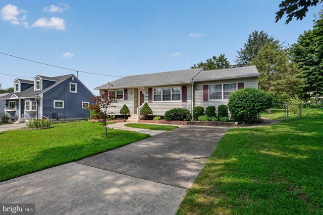 345 RIDGE AVE, Blackwood, NJ 08012