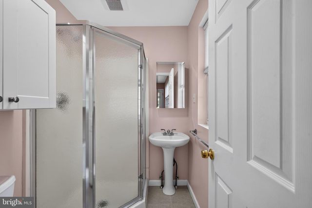 345 RIDGE AVE, Blackwood, NJ 08012