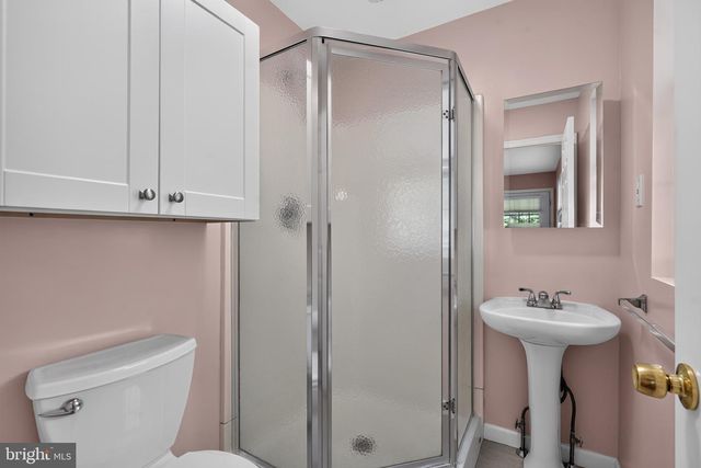 345 RIDGE AVE, Blackwood, NJ 08012