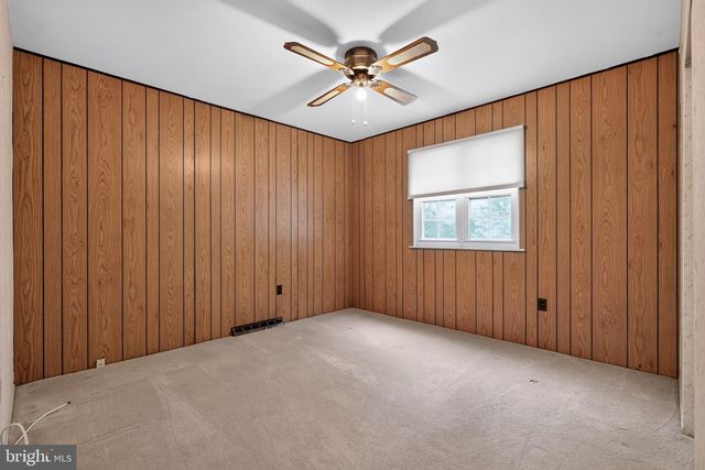 345 RIDGE AVE, Blackwood, NJ 08012