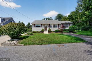 345 RIDGE AVE, Blackwood, NJ 08012
