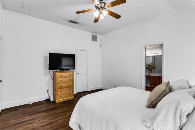 432 Maplegrove Drive, Cedar Hill, TX 75104