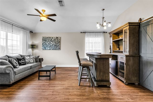 432 Maplegrove Drive, Cedar Hill, TX 75104