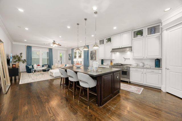 444 W 26th Street, Houston, TX 77008