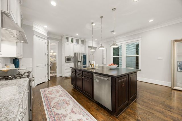 444 W 26th Street, Houston, TX 77008