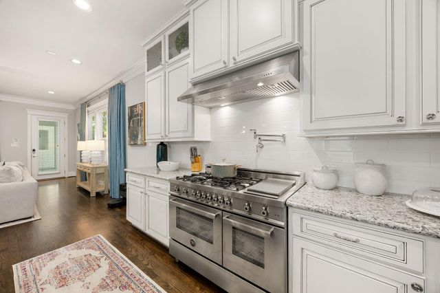 444 W 26th Street, Houston, TX 77008