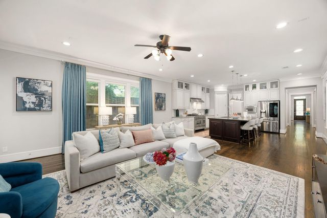 444 W 26th Street, Houston, TX 77008