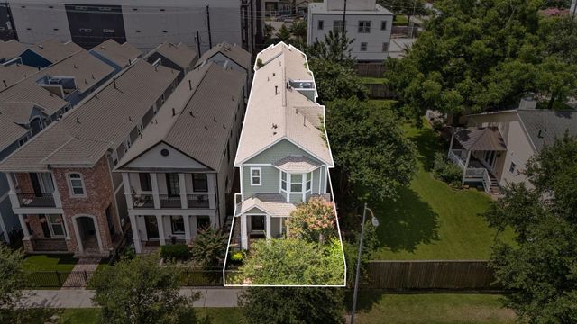 444 W 26th Street, Houston, TX 77008