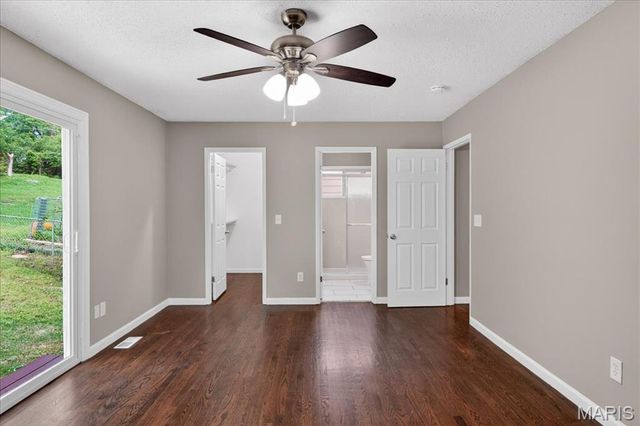 719 La Bonne Parkway, Manchester, MO 63021