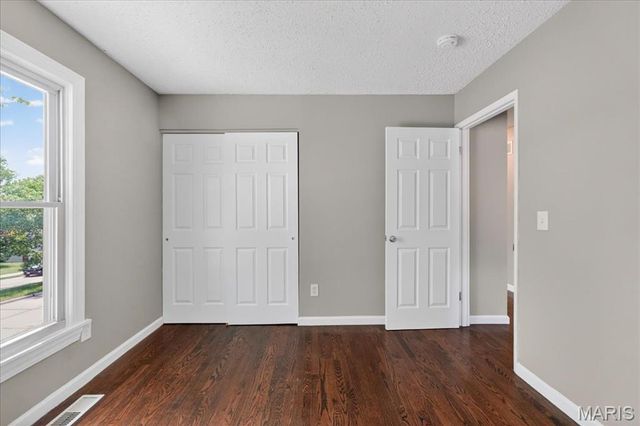 719 La Bonne Parkway, Manchester, MO 63021