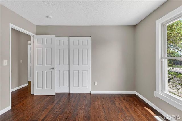 719 La Bonne Parkway, Manchester, MO 63021