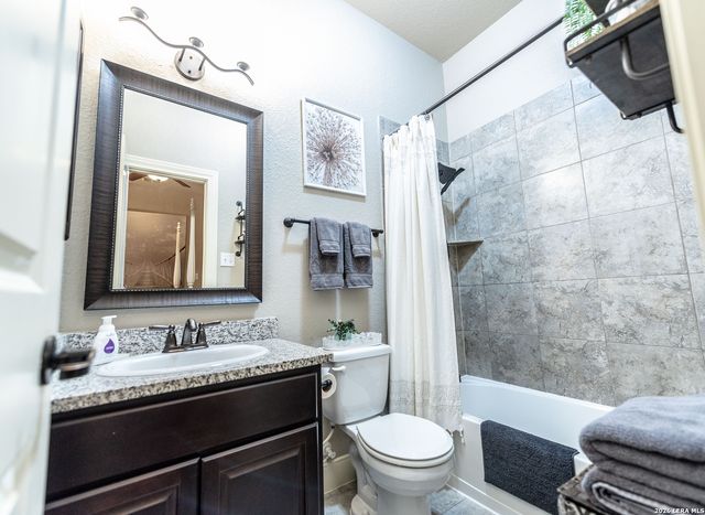 1906 Capella Creek, San Antonio, TX 78260