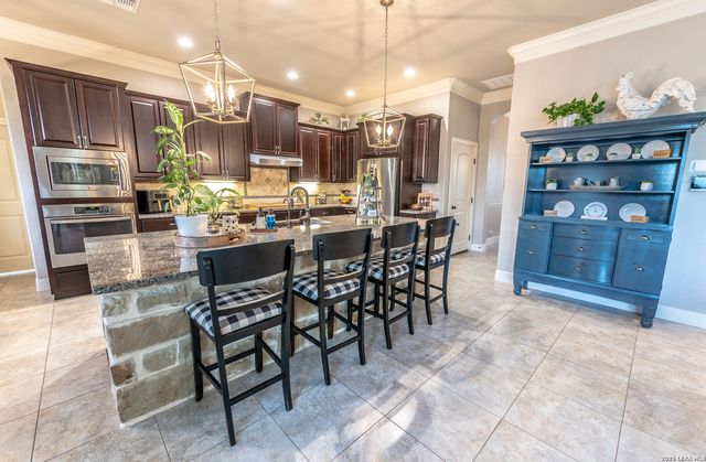 1906 Capella Creek, San Antonio, TX 78260