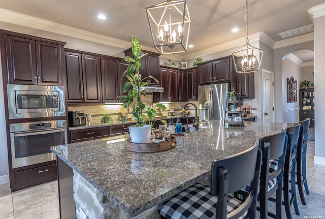 1906 Capella Creek, San Antonio, TX 78260