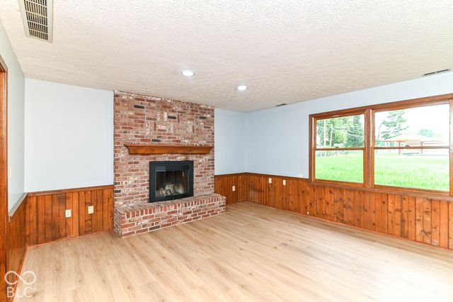 8129 Burn Court, Indianapolis, IN 46217