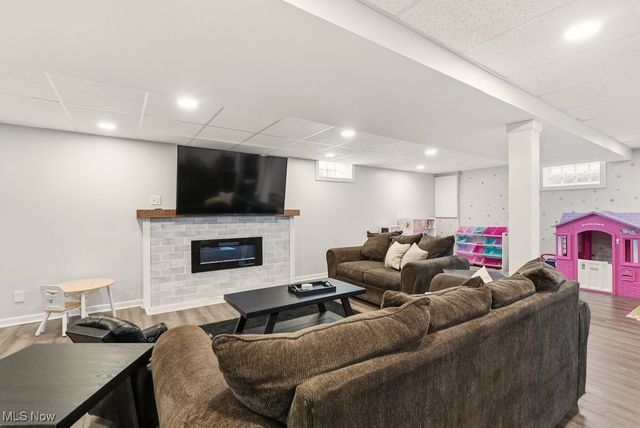 294 Milton Drive, Tallmadge, OH 44278