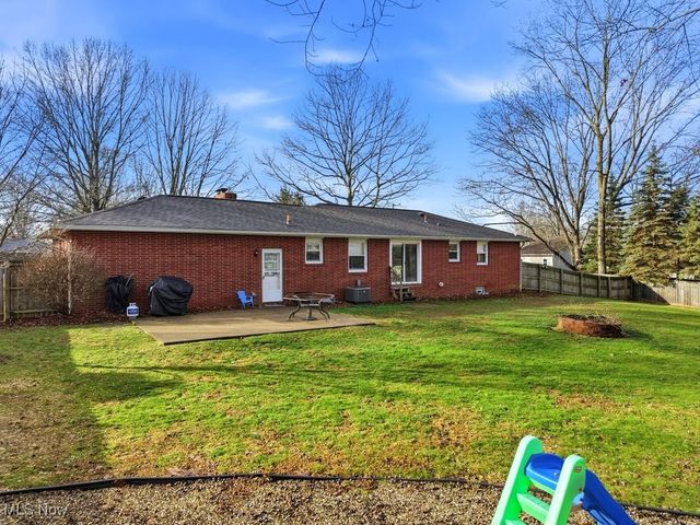 294 Milton Drive, Tallmadge, OH 44278