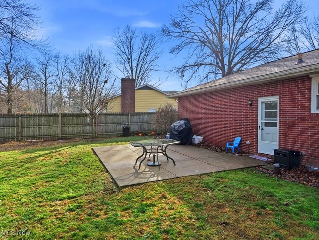 294 Milton Drive, Tallmadge, OH 44278