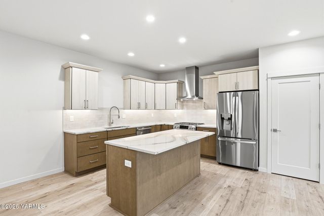 4411 Tayhill Way, Yakima, WA 98908