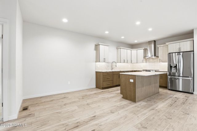 4411 Tayhill Way, Yakima, WA 98908