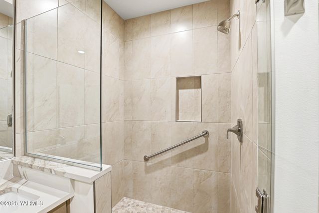 4411 Tayhill Way, Yakima, WA 98908